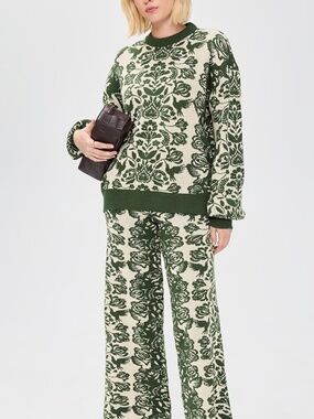 The Lulo Project • The Unnamed Sweater Set • Green Folk Paisley